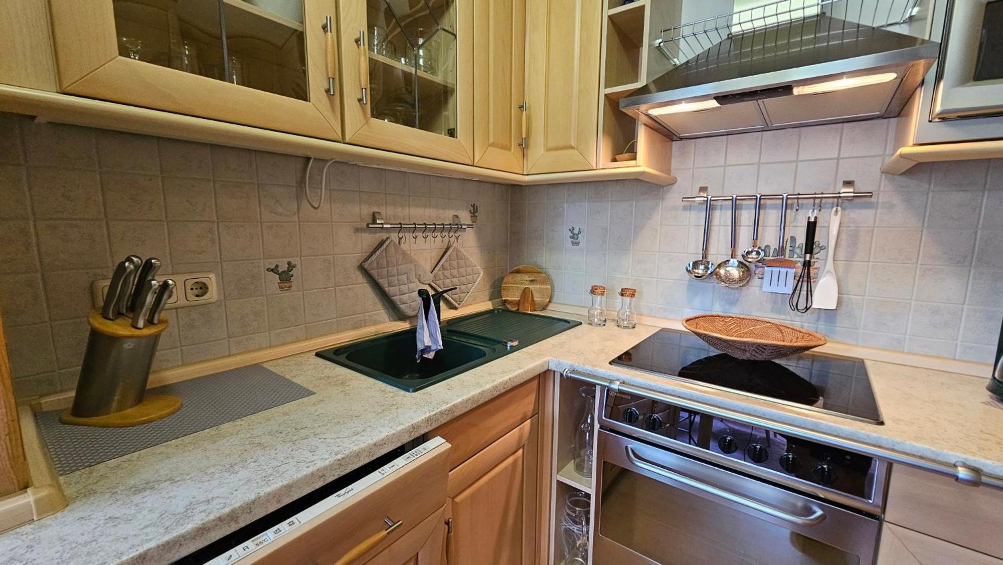 Pension Weisse Rose, Parkplatz, Fruehstueck, Wlan, Zentral Бад-Эльстер Экстерьер фото