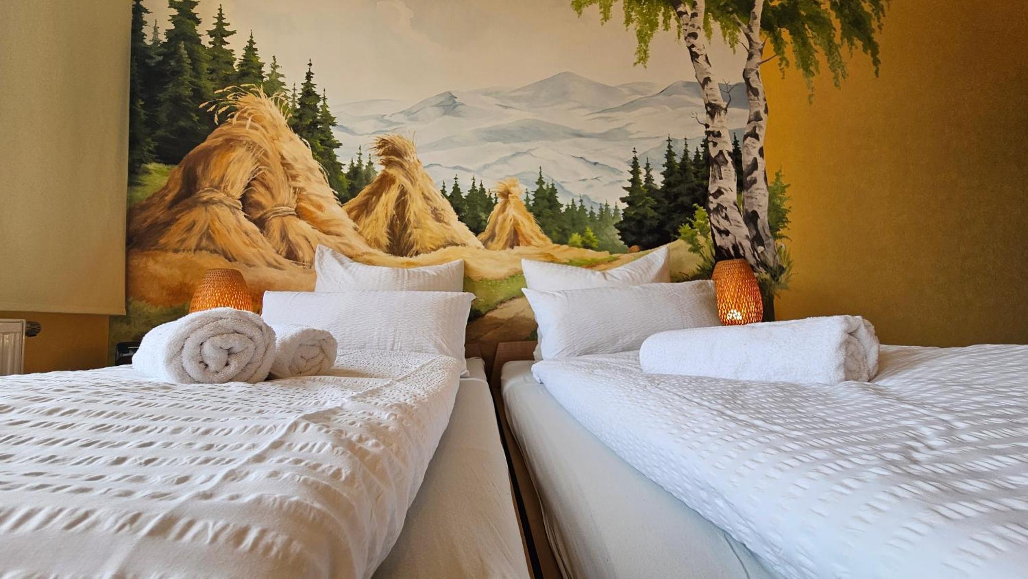 Pension Weisse Rose, Parkplatz, Fruehstueck, Wlan, Zentral Бад-Эльстер Экстерьер фото