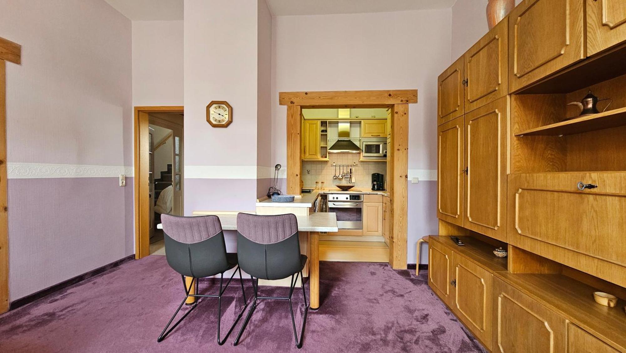 Pension Weisse Rose, Parkplatz, Fruehstueck, Wlan, Zentral Бад-Эльстер Экстерьер фото