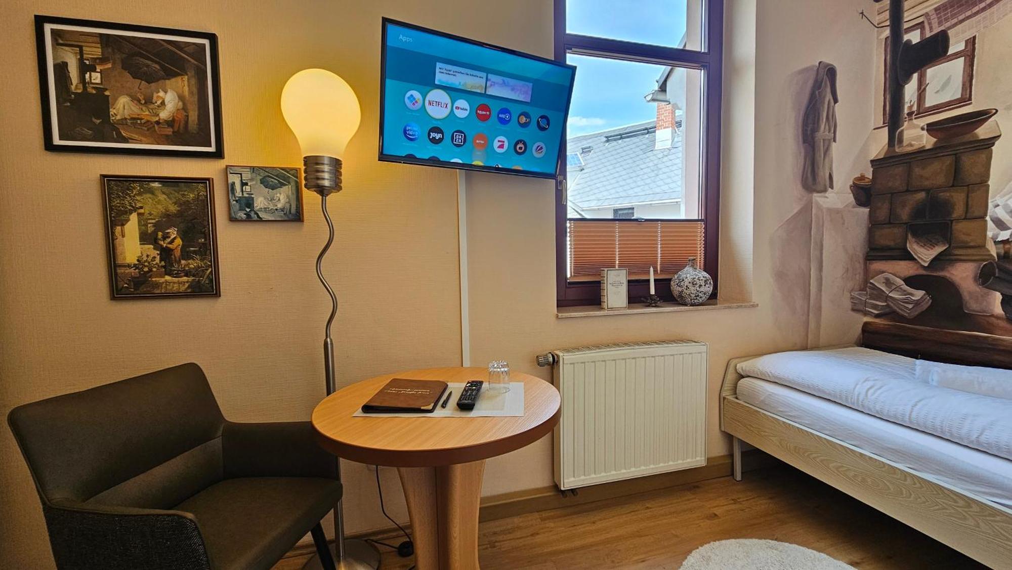 Pension Weisse Rose, Parkplatz, Fruehstueck, Wlan, Zentral Бад-Эльстер Экстерьер фото